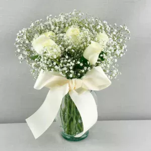 ARREGLO DE ROSAS BLANCAS CHICAS