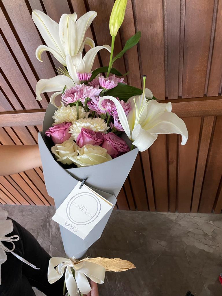 Bouquet de Flores - Imagen 5
