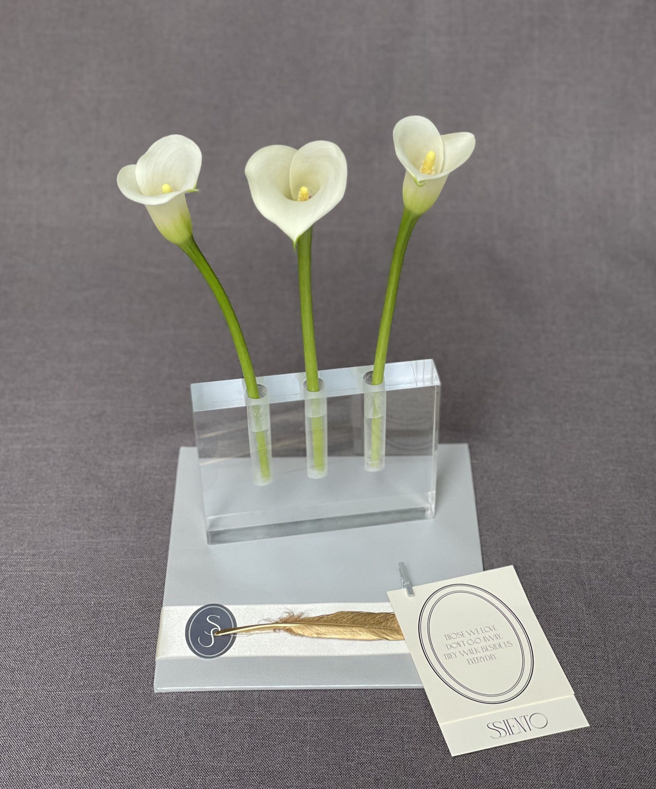 FLORERO DE ACRILICO PARA TRES FLORES - Imagen 3