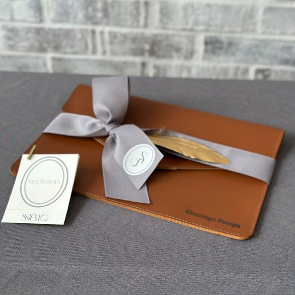 Portalaptop de piel - Imagen 2