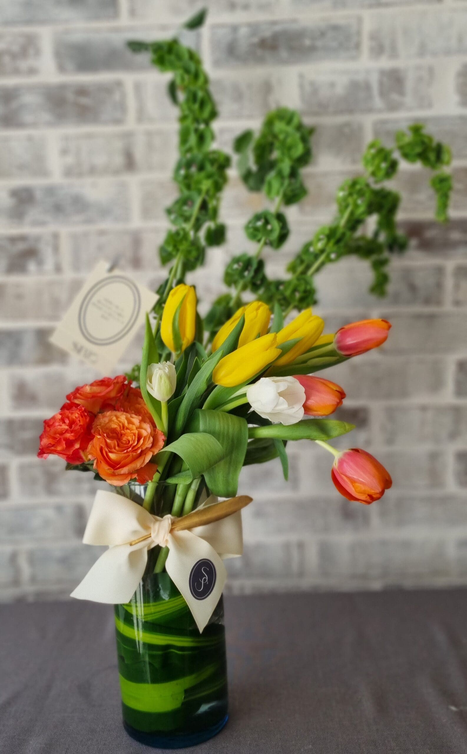 Arreglo con tulipanes