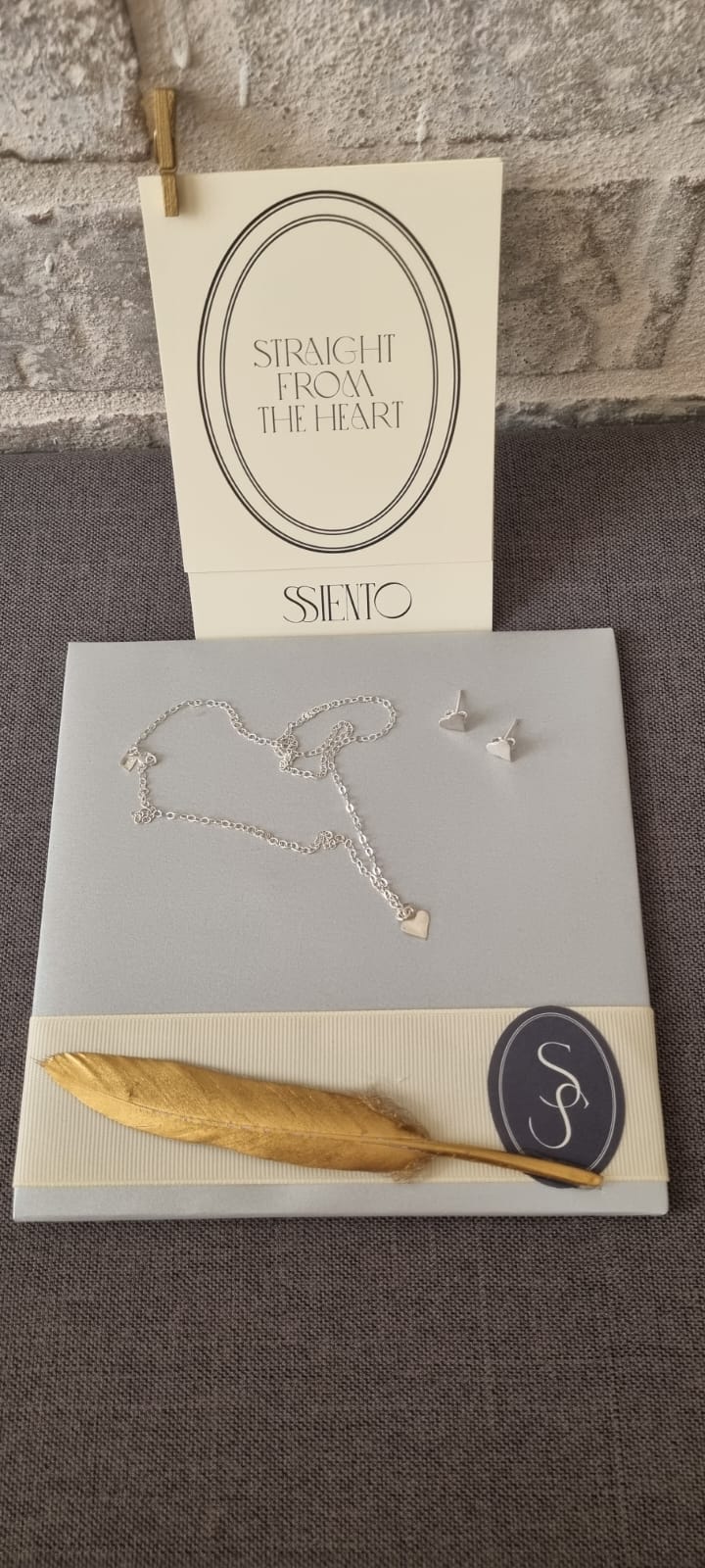 Juego de aretes y dije de plata de corazón - Imagen 2