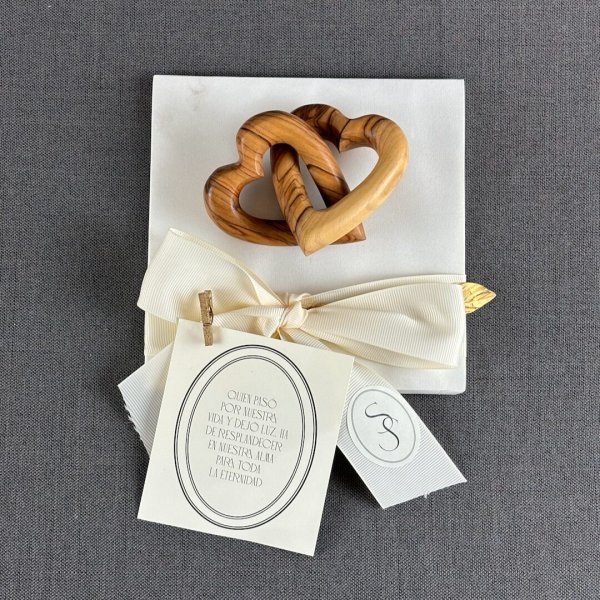 CORAZONES ENLAZADOS TIERRA SANTA