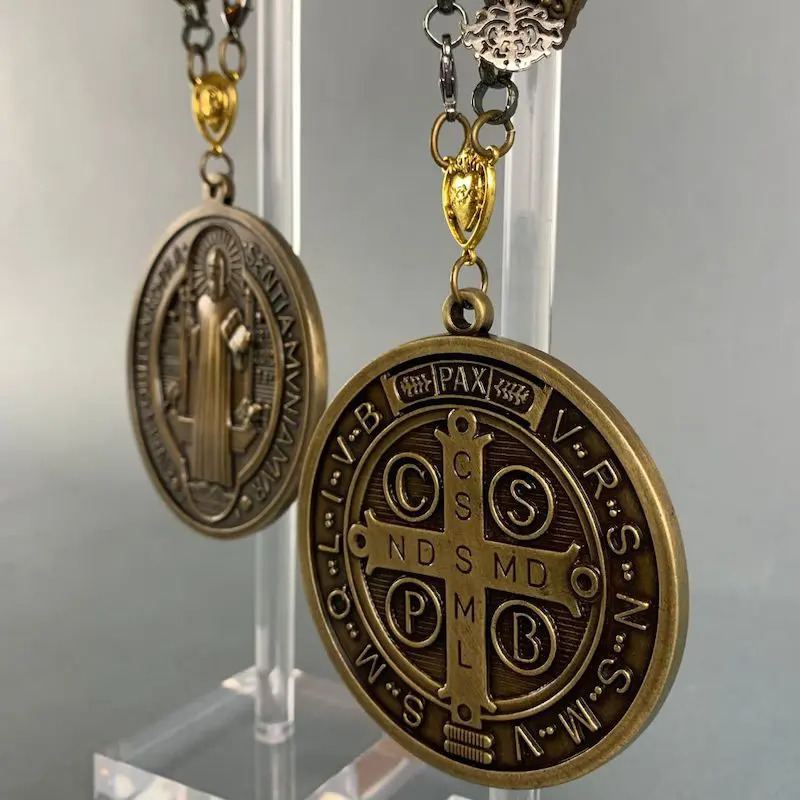 MEDALLÓN SAN BENITO - Imagen 3