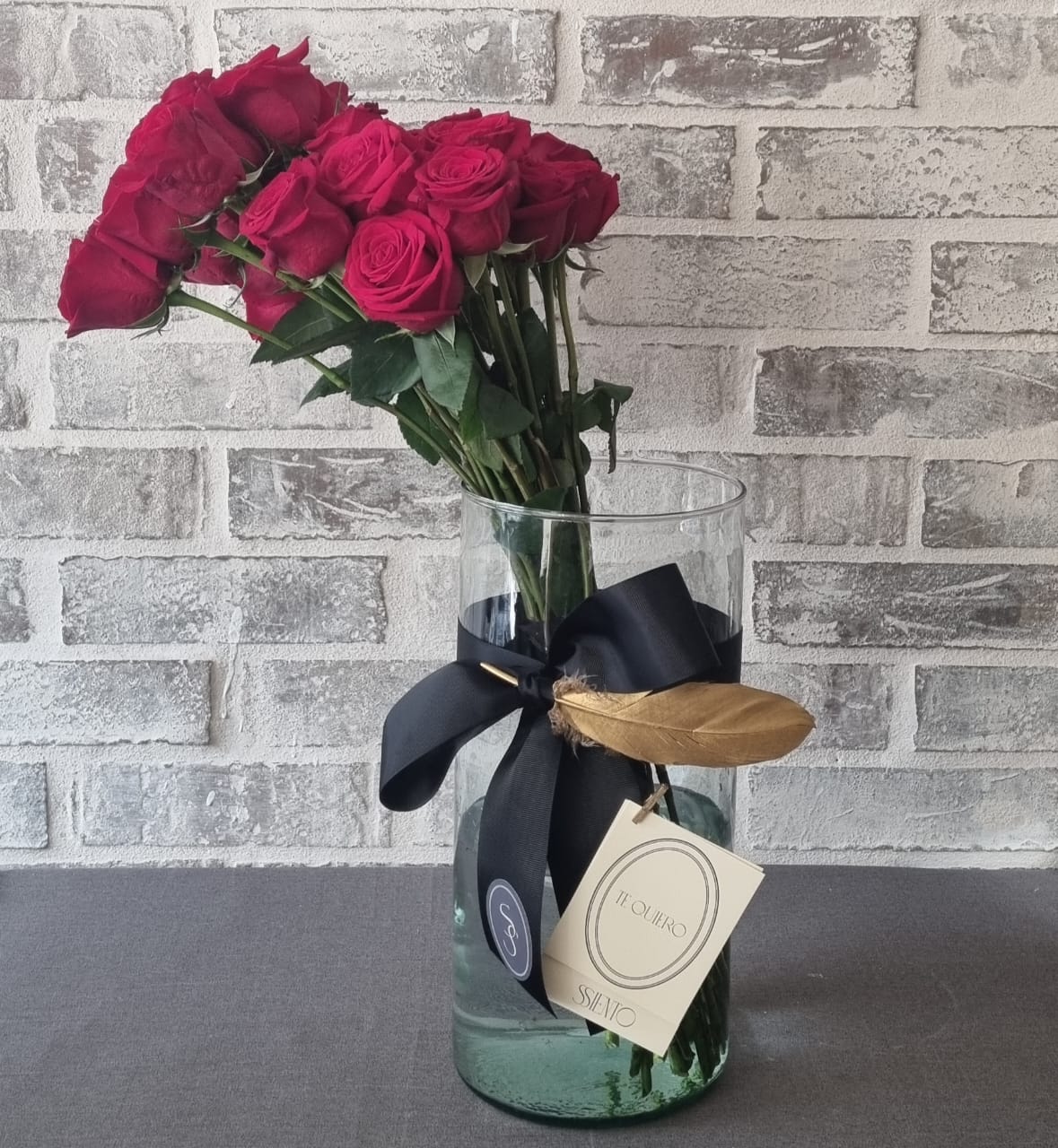 ROSAS EN JARRÓN DE CRISTAL - Imagen 2