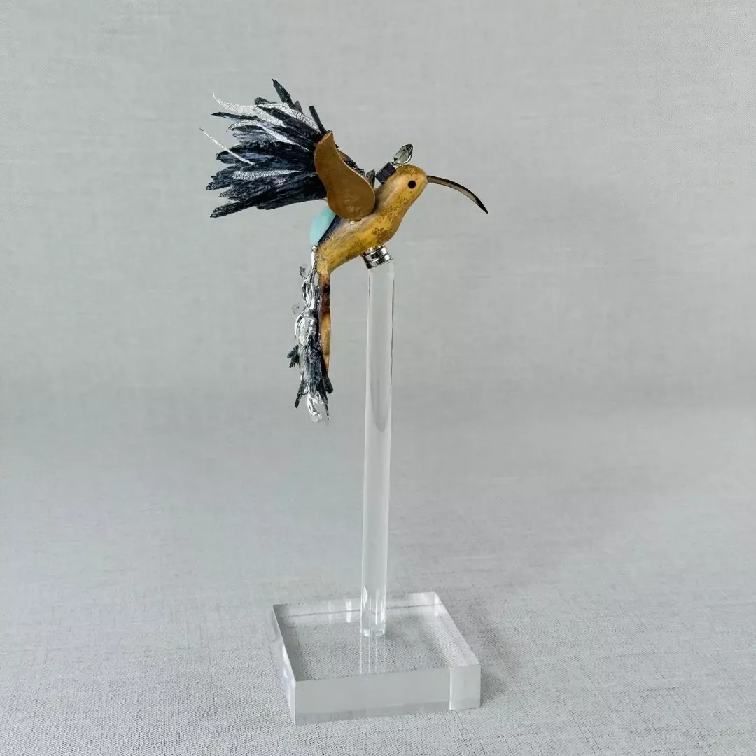 COLIBRIS CON CUARZOS Y BASE DE ACRÍLICO